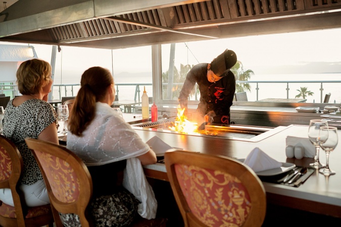 Teppanyaki a La Carte Restoran
