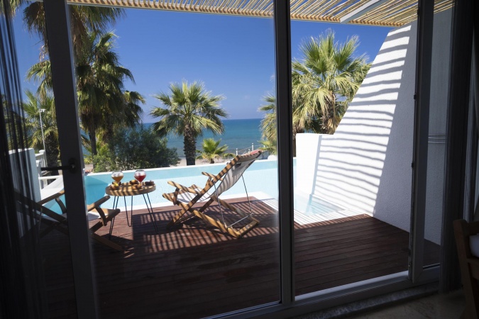 Swim Up Deniz Manzaralı