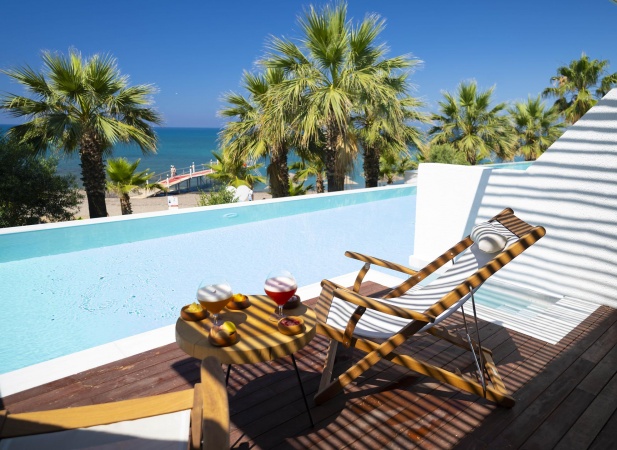 Swim Up Deniz Manzaralı