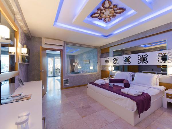 Senior Suite - HD